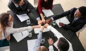 O que é a programação neurolinguística: descubra como transforma a sua comunicação